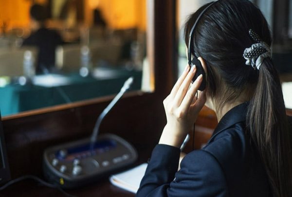 Who-are-conference-simultaneous-interpreters-in-South-Africa